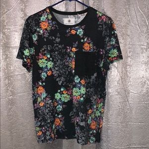 Men’s floral print T-Shirt